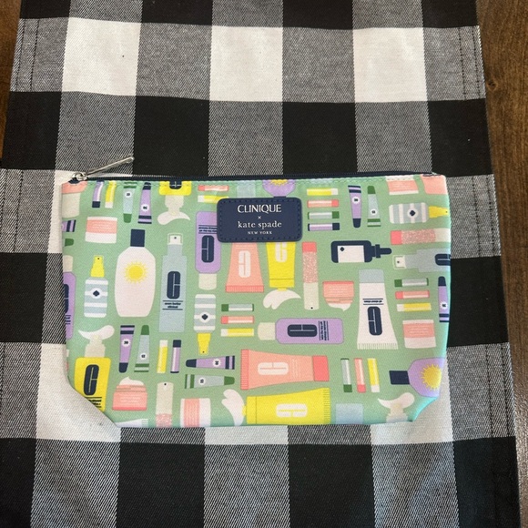 Clinique x Kate Spade makeup pouch NWOT and Clinique makeup gift set NIB - Picture 4 of 13